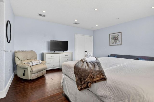 5161 SW 159th Ct, Miami, FL 33185