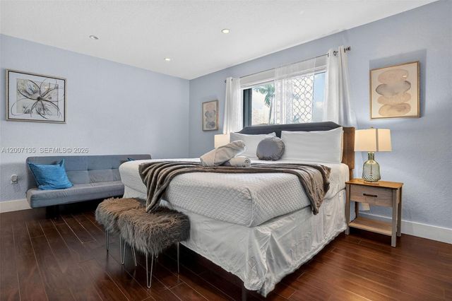 5161 SW 159th Ct, Miami, FL 33185