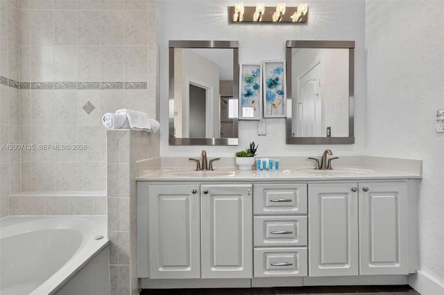 5161 SW 159th Ct, Miami, FL 33185