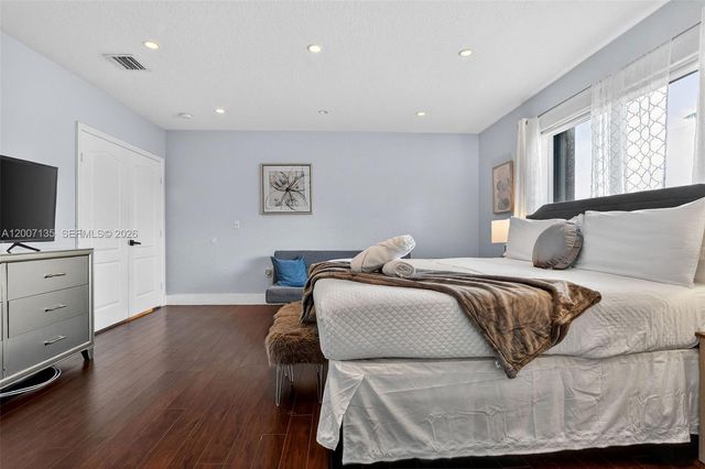 5161 SW 159th Ct, Miami, FL 33185