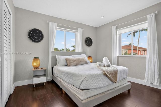 5161 SW 159th Ct, Miami, FL 33185