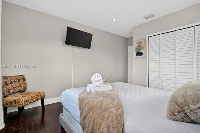 5161 SW 159th Ct, Miami, FL 33185