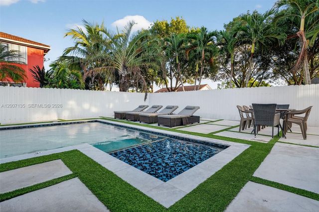 5161 SW 159th Ct, Miami, FL 33185