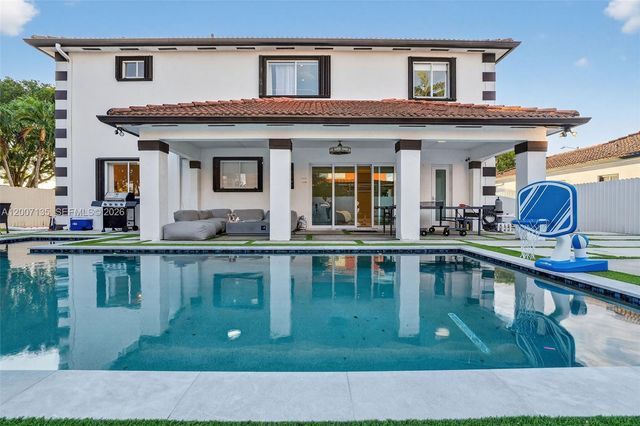 5161 SW 159th Ct, Miami, FL 33185