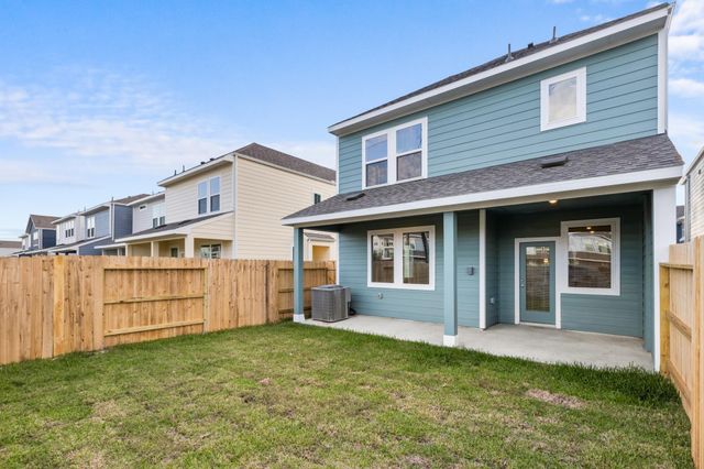 2213 Bay Breeze Drive, Kemah, TX 77565