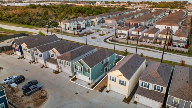 2213 Bay Breeze Drive, Kemah, TX 77565