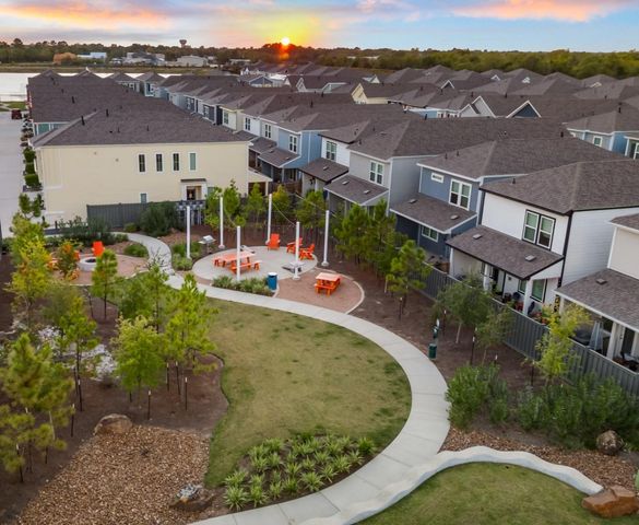 2213 Bay Breeze Drive, Kemah, TX 77565
