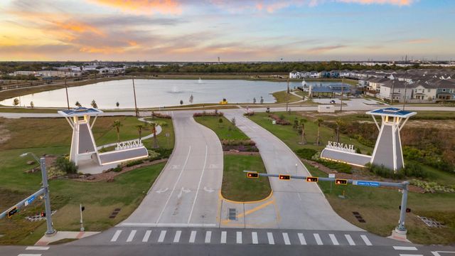 2213 Bay Breeze Drive, Kemah, TX 77565