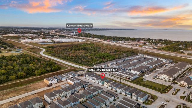 2213 Bay Breeze Drive, Kemah, TX 77565