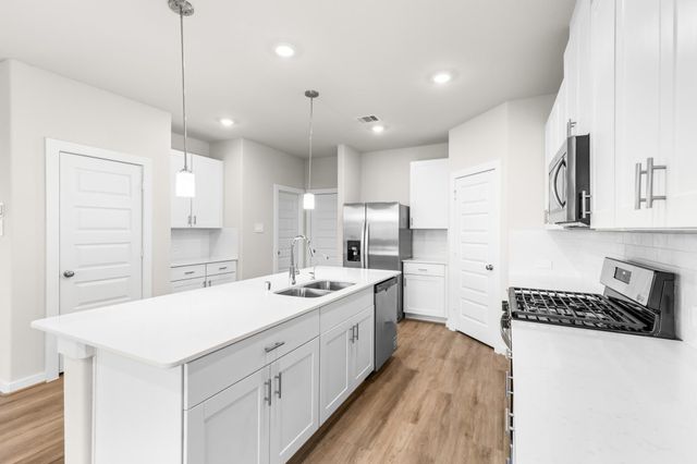 2213 Bay Breeze Drive, Kemah, TX 77565
