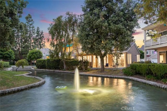 56 Lakefront 52, Irvine, CA 92604