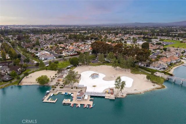 56 Lakefront 52, Irvine, CA 92604
