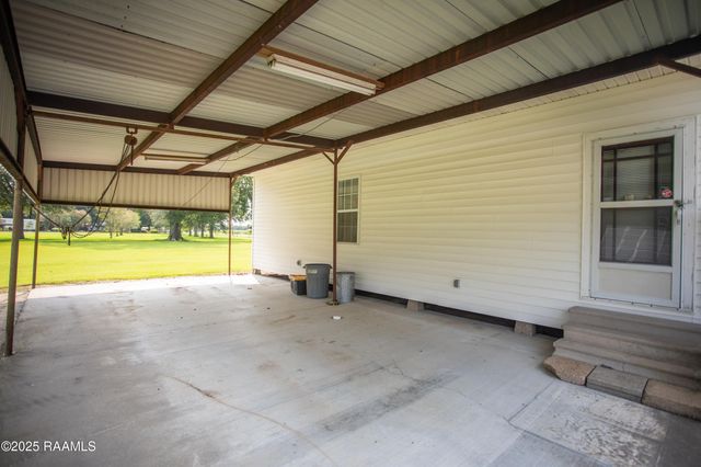 1606 Anse Broussard Highway, Breaux Bridge, LA 70517