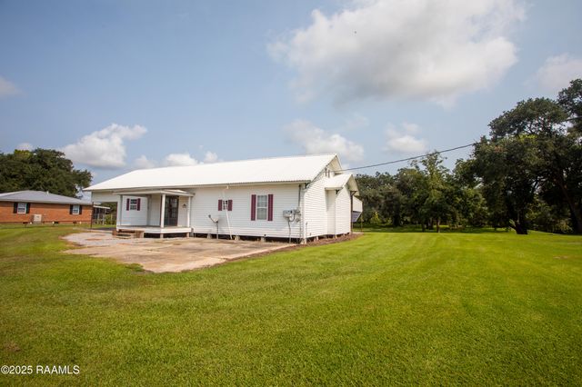 1606 Anse Broussard Highway, Breaux Bridge, LA 70517