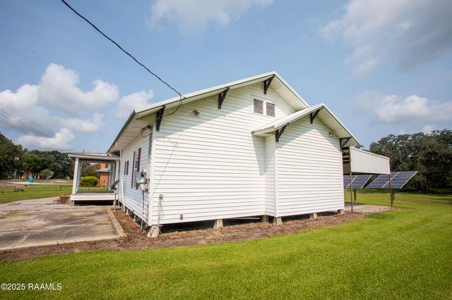 1606 Anse Broussard Highway, Breaux Bridge, LA 70517