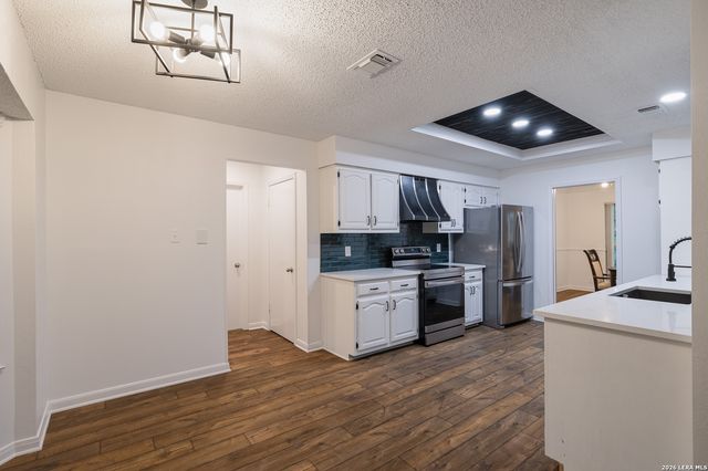 7906 Creek Trail, San Antonio, TX 78254