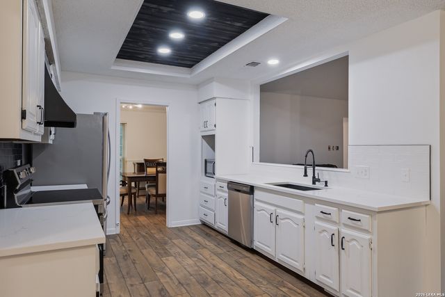 7906 Creek Trail, San Antonio, TX 78254