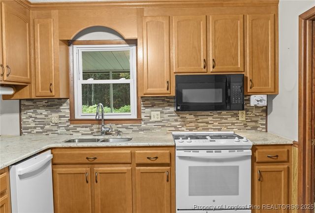 226 Red Oak Drive, Spring Lake, NC 28390