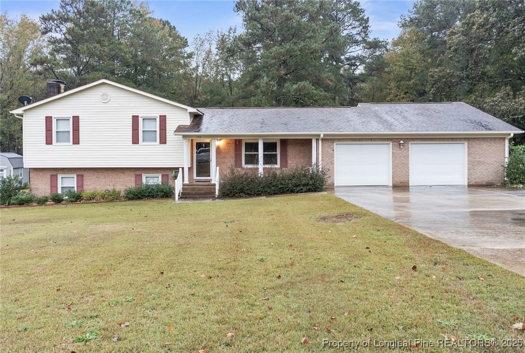 226 Red Oak Drive, Spring Lake, NC 28390