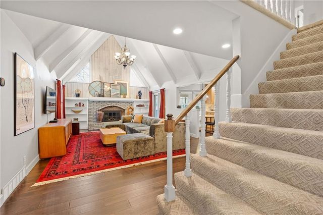 10154 Halsey Street, Lenexa, KS 66215