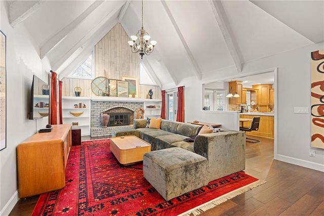 10154 Halsey Street, Lenexa, KS 66215