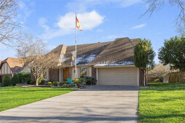 10154 Halsey Street, Lenexa, KS 66215