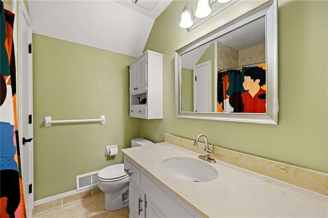 10154 Halsey Street, Lenexa, KS 66215