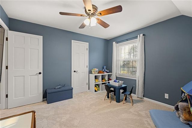 10154 Halsey Street, Lenexa, KS 66215