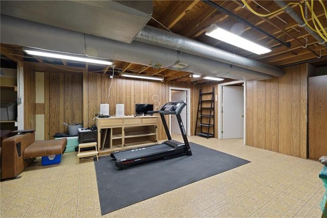 10154 Halsey Street, Lenexa, KS 66215