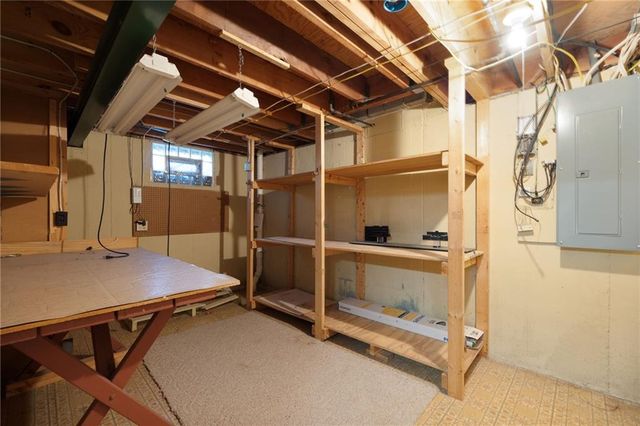 10154 Halsey Street, Lenexa, KS 66215