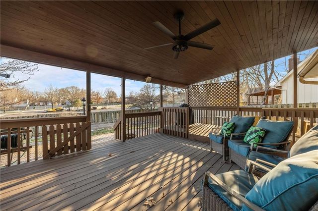 10154 Halsey Street, Lenexa, KS 66215