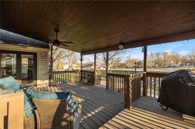 10154 Halsey Street, Lenexa, KS 66215