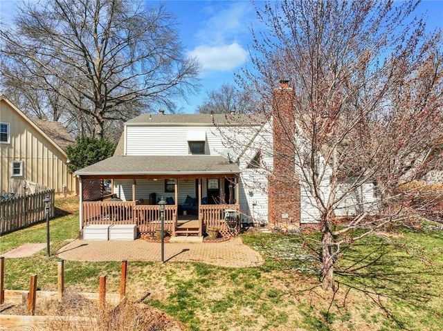 10154 Halsey Street, Lenexa, KS 66215