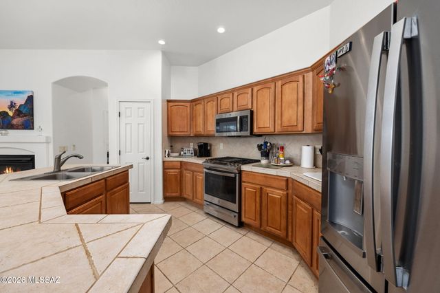 13749 N High Mountain View Place, Tucson, AZ 85739