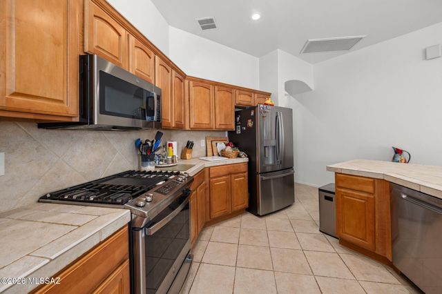 13749 N High Mountain View Place, Tucson, AZ 85739