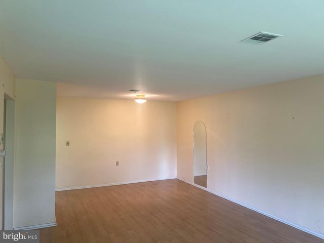 1099-A ARGYLL CIR, Lakewood, NJ 08701