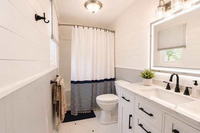 1109 W 14th Street, La Porte, IN 46350