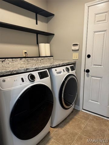 9133 SAW TOOTH Loop, Pike Road, AL 36064