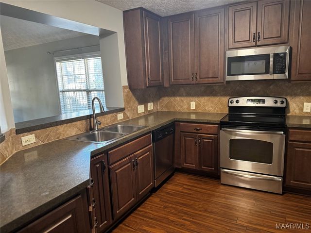 9133 SAW TOOTH Loop, Pike Road, AL 36064