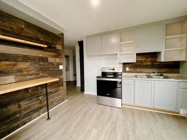 1913 W Mallon Ave, Spokane, WA 99201