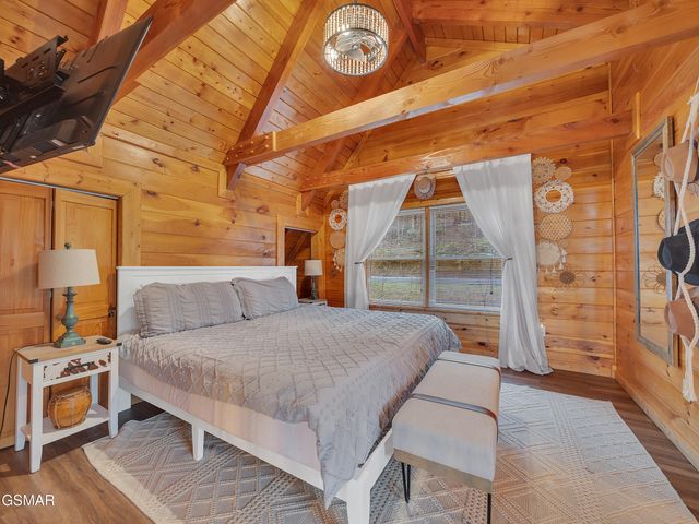 3085 Perry Circle Lane, Sevierville, TN 37862