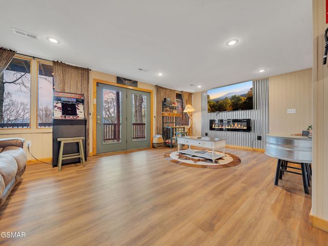 3085 Perry Circle Lane, Sevierville, TN 37862