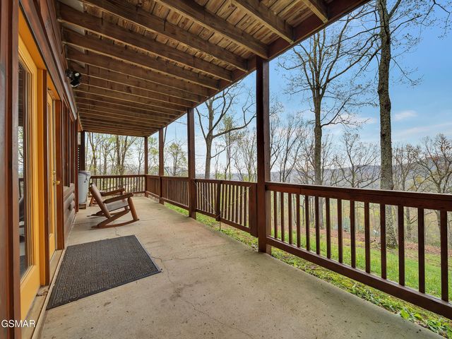3085 Perry Circle Lane, Sevierville, TN 37862