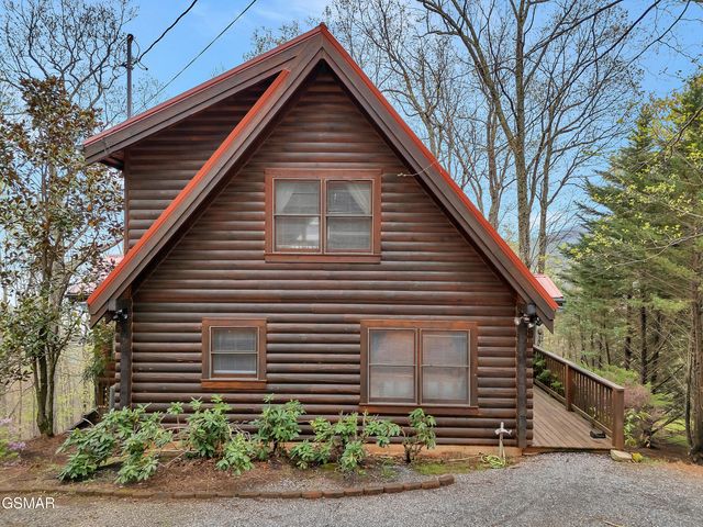 3085 Perry Circle Lane, Sevierville, TN 37862