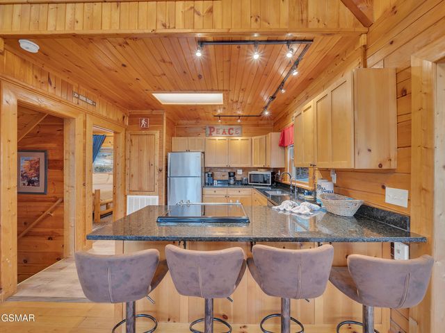 3085 Perry Circle Lane, Sevierville, TN 37862