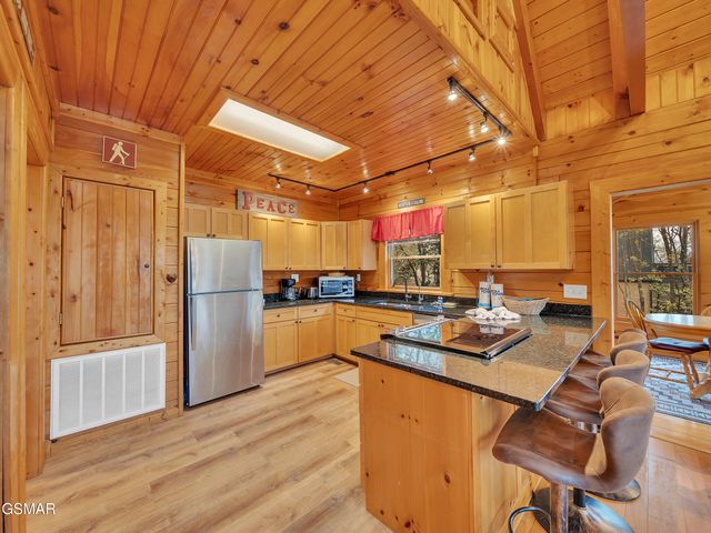 3085 Perry Circle Lane, Sevierville, TN 37862