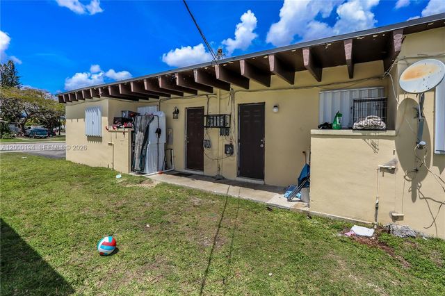 720 SW 6th St, Homestead, FL 33030