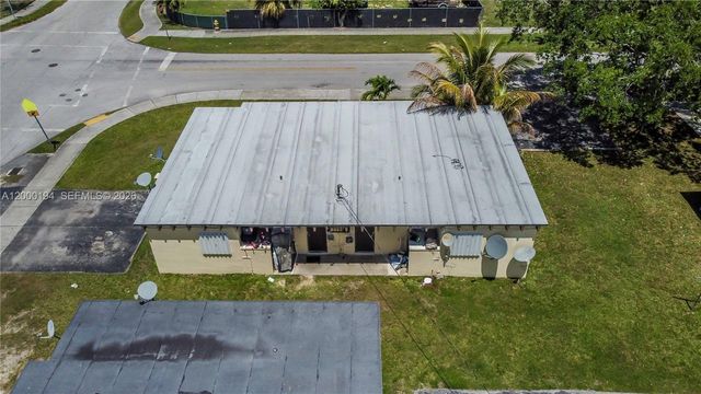 720 SW 6th St, Homestead, FL 33030