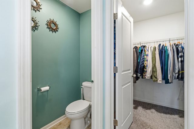 434 S Stonebrook Drive, Romeoville, IL 60446