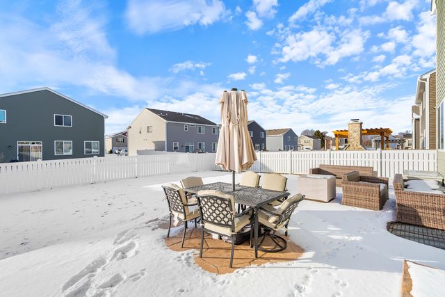 434 S Stonebrook Drive, Romeoville, IL 60446